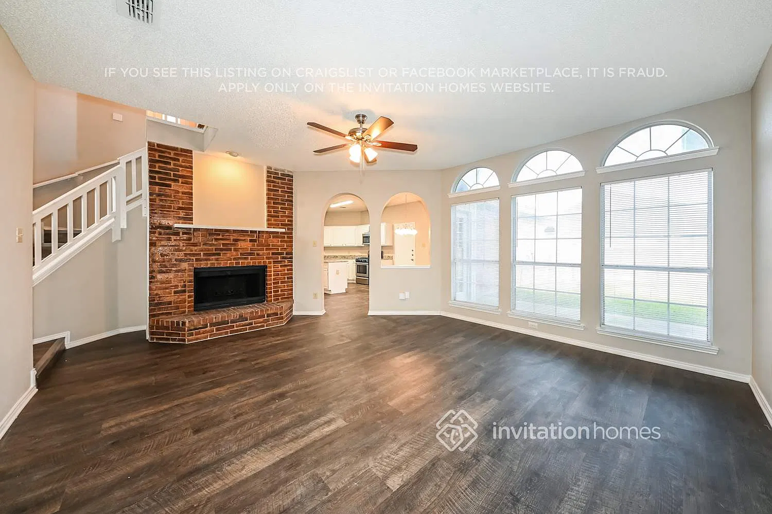 1129 Kensington Desoto, TX 75115 — Photo 4