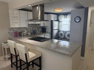 5700 NW 2nd Ave APT 702, Boca Raton, FL 33487