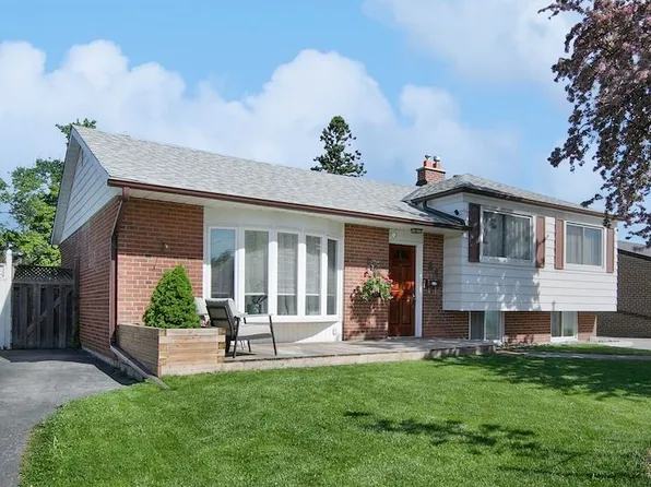 84 Addington Cres, Brampton, ON L6T 2R3