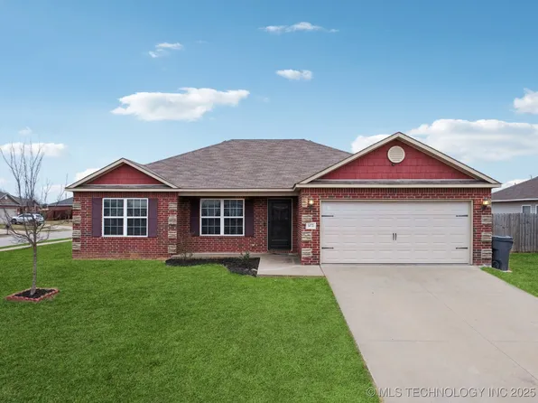 14721 S Hickory St, Glenpool, OK 74033
