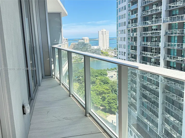 77 SE 5th St #2111 — Photo 11