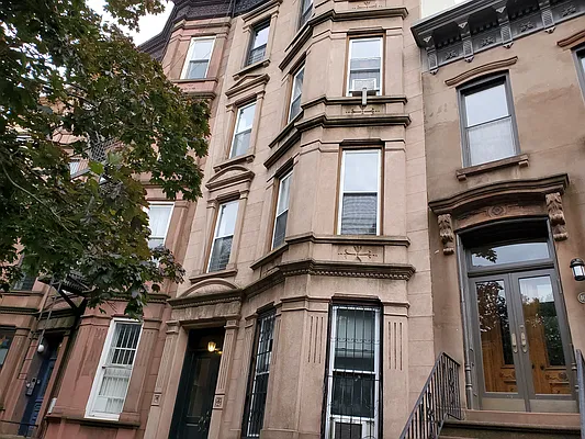 Rented by Corcoran | media 23