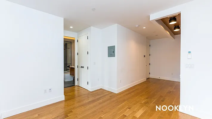 Rented by Nooklyn NYC LLC | media 2