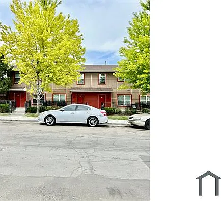 319 S Hazel Ct #3 — Photo 3
