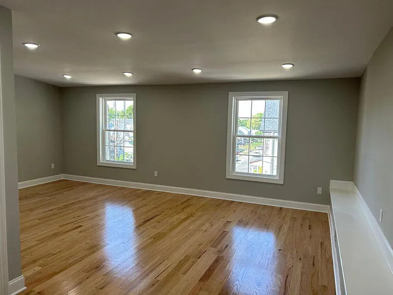 188 Greylock Pkwy #2 — Photo 4