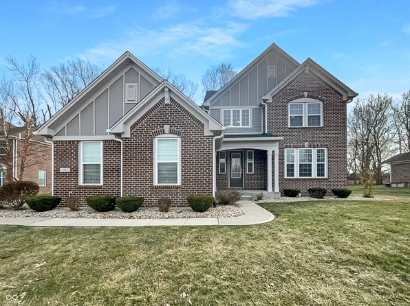 3927 Harrison Crossing Ln, Greenwood, IN 46142