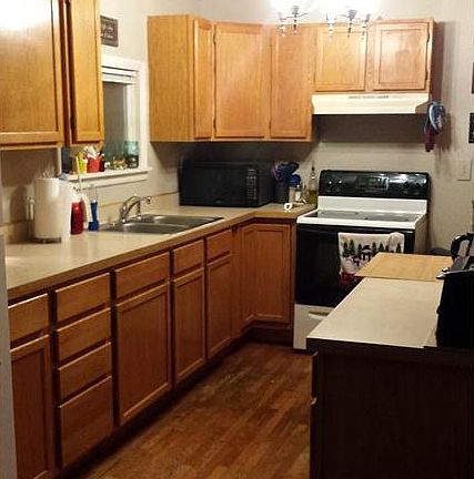 5th image of 1217 Terry Ave