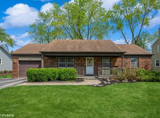 830 Silver Rock Ln, Buffalo Grove, IL 60089