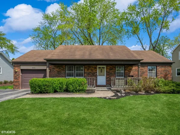 830 Silver Rock Ln, Buffalo Grove, IL 60089