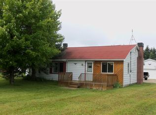 8939 N Saint Helen Rd, Saint Helen, MI 48656