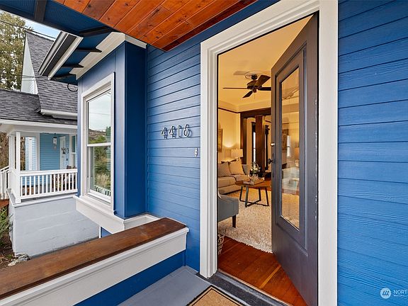 3rd image of 4416 Cascadia Avenue S