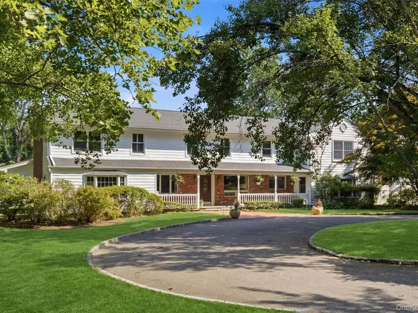 27 School Lane, Lloyd Harbor, NY 11743