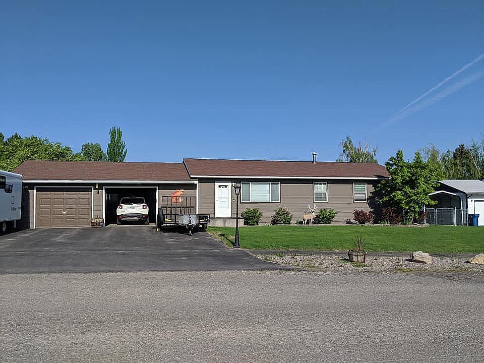 1st image of 2025 Nut Hatch Dr