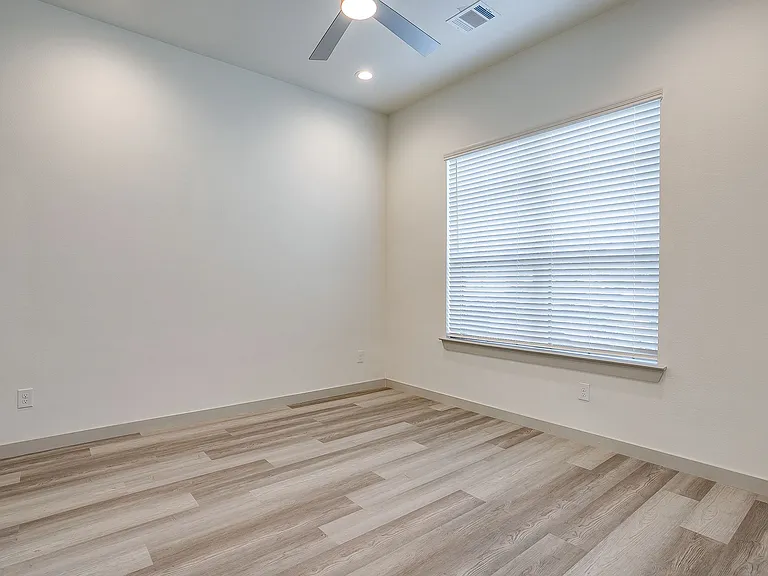 3141 McCart Ave — Photo 29