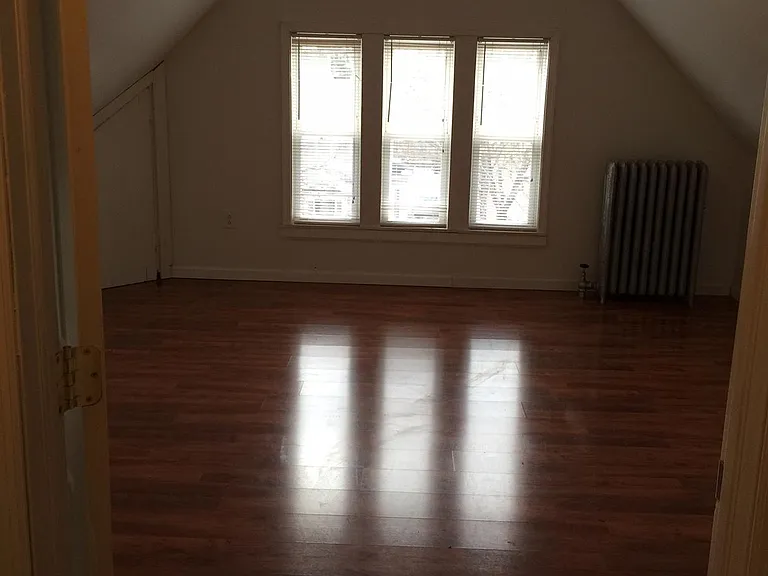 1507 Capouse Ave #3 — Photo 5