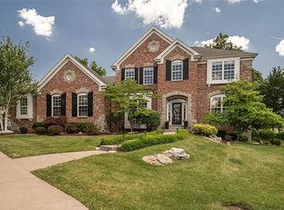 449 Charlemagne Dr, Lake Saint Louis, MO 63367