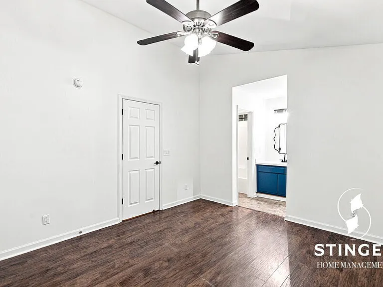 54 Ardmore Ave — Photo 23