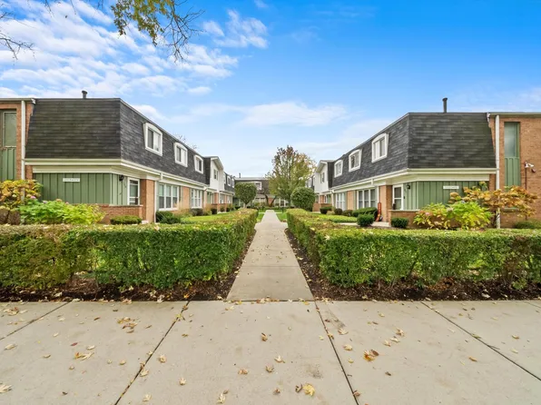 2331 W Greenleaf Ave, Chicago, IL 60645