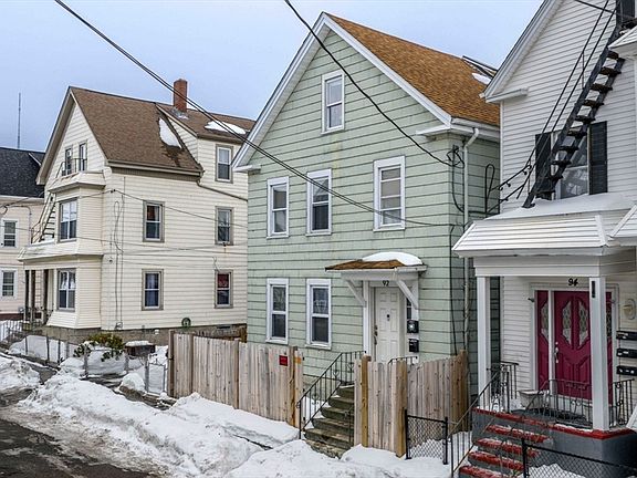 2nd image of 92 Rockland St