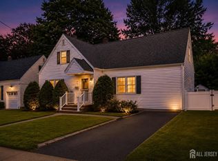 23 Mayfield Pl, Metuchen, NJ 08840