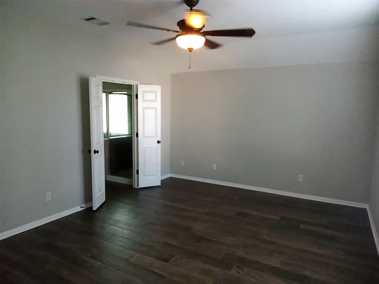 2412 Tumbling River Dr — Photo 8