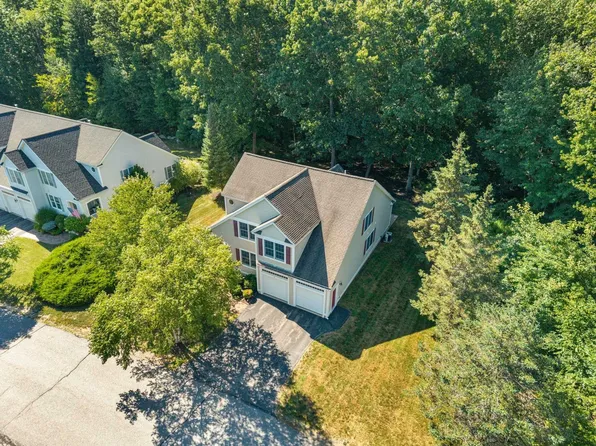 10 Cortland Avenue, Stratham, NH 03885