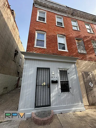 1408 W Pratt St Photo 1