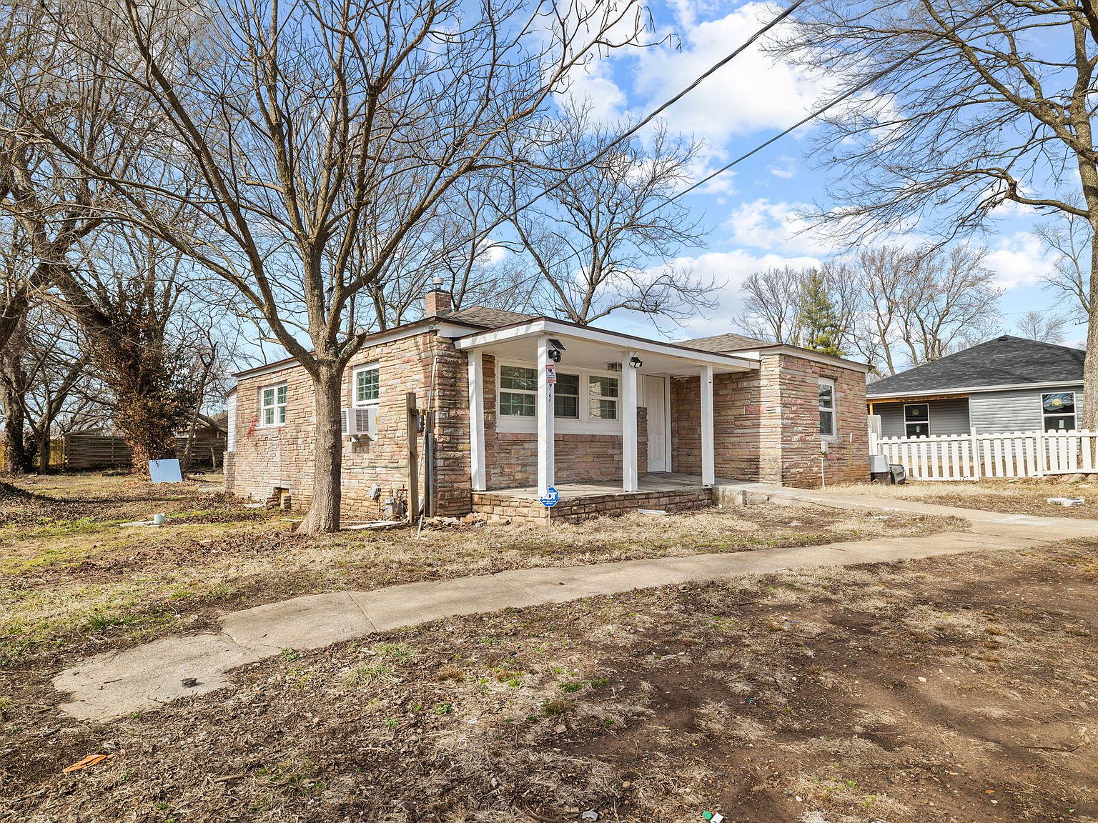 617 N Hillcrest Avenue, Springfield, MO 65802 | MLS #60316347 | Zillow