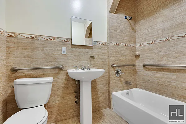 Rented by Highline Residential | media 30