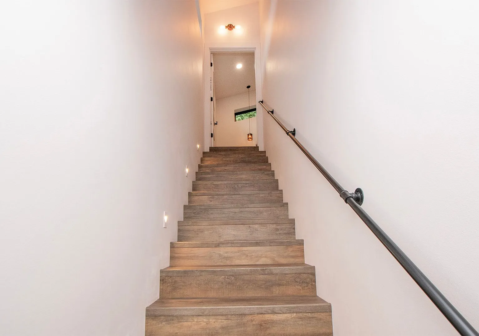 392 Buckloop Rd. — Photo 4