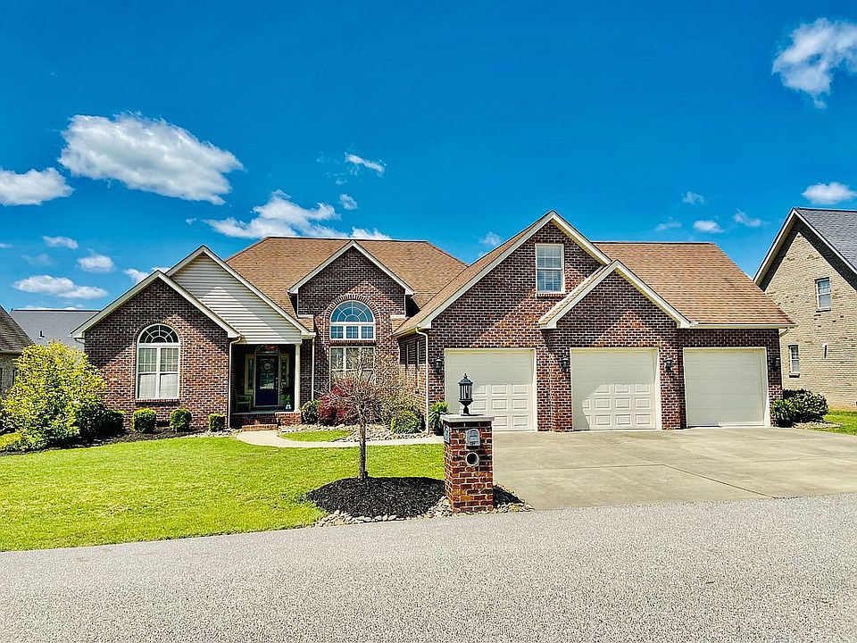 1st image of 32 Recter Ln