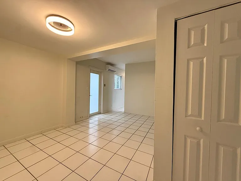 1215 NE 17th Ave #5 — Photo 10