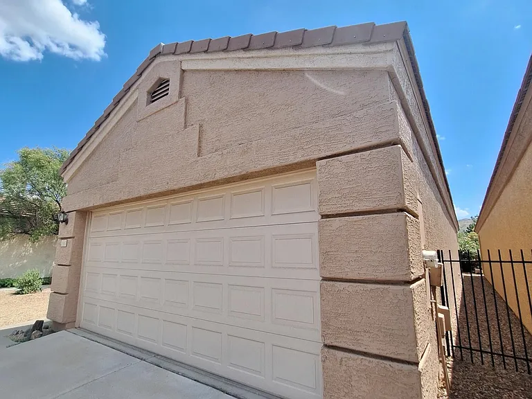 3307 E Fremont Rd — Photo 3
