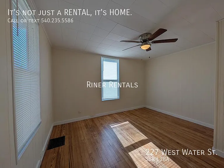 227 W Water St — Photo 2