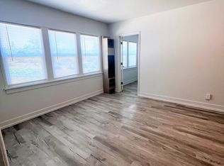 The Ashley - Stunning Vintage Apartments in Quaint Camas WA, Camas, WA 98607