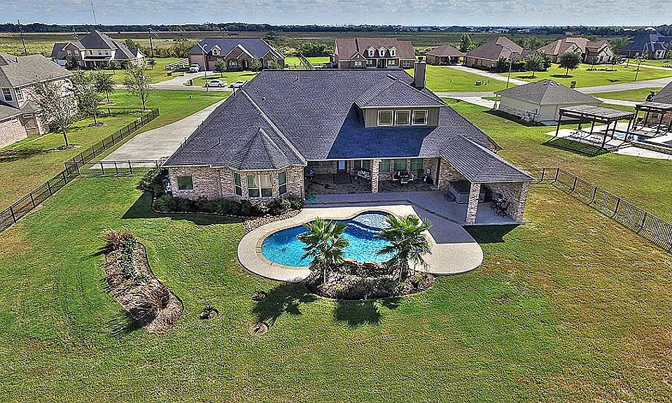 1st image of 4635 Shadow Grass Dr