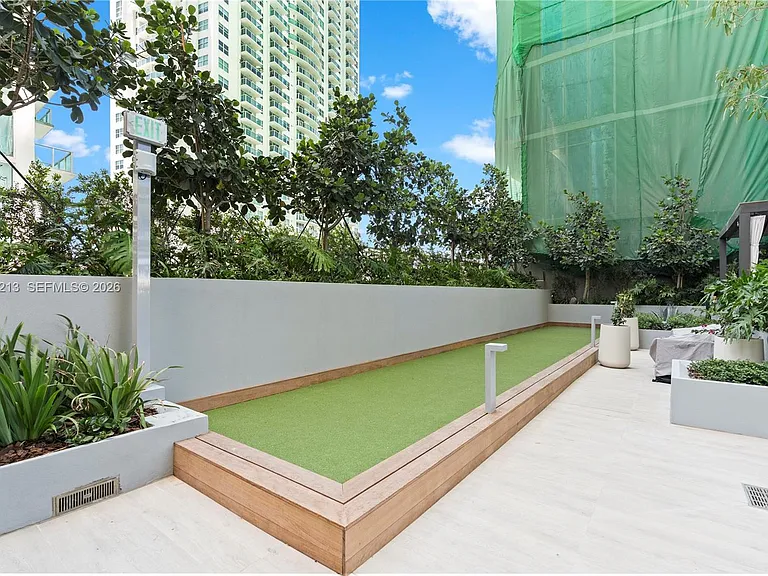 77 SE 5th St #3702 — Photo 39