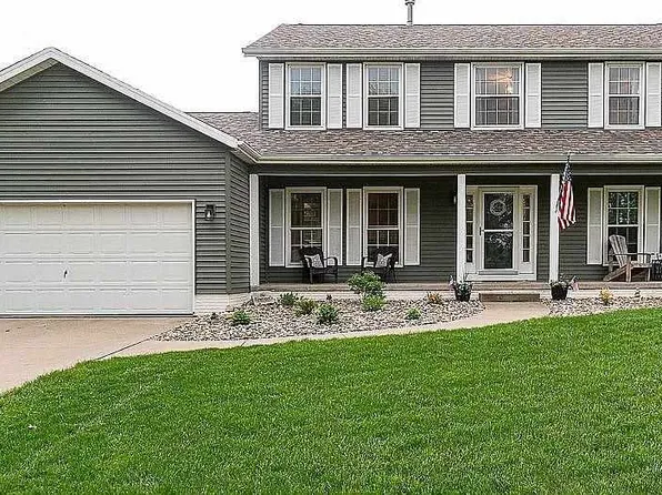 7029 1st Ave SW, Cedar Rapids, IA 52405