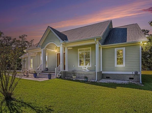 5606 Katy Hill Rd, Wadmalaw Island, SC 29487