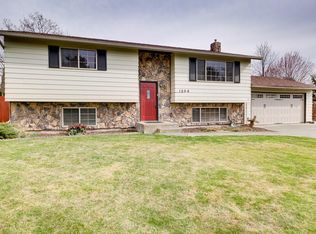 1256 SE Independence Dr, College Place, WA 99324