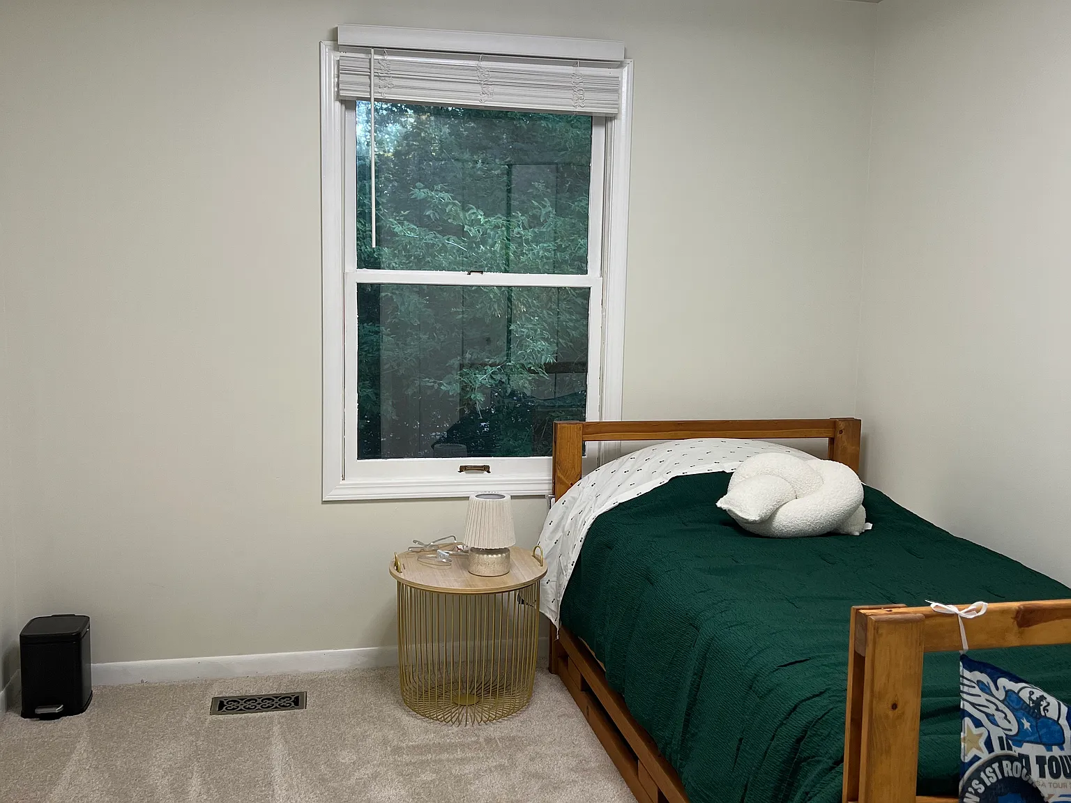 1842 Burcham Dr — Photo 3