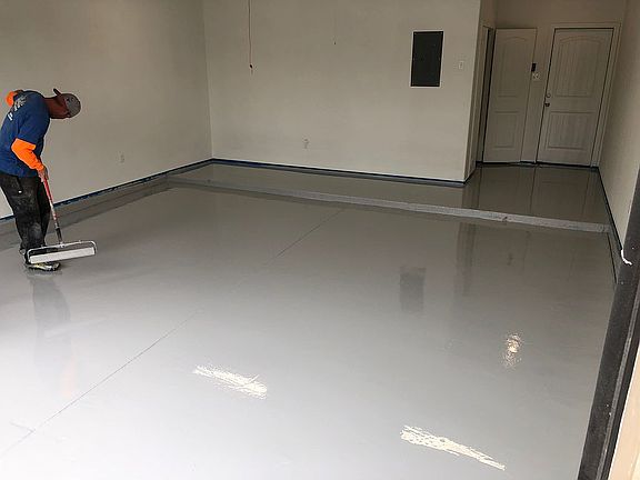 2nd image of 332 Palamino Dr