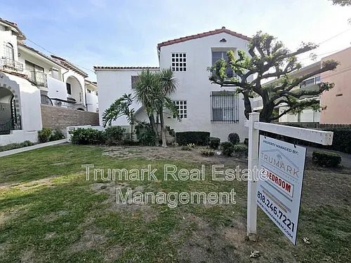 1346 N Columbus Ave #3 Photo 1