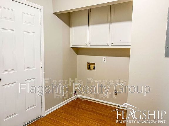 4th image of 209 Connie Cir