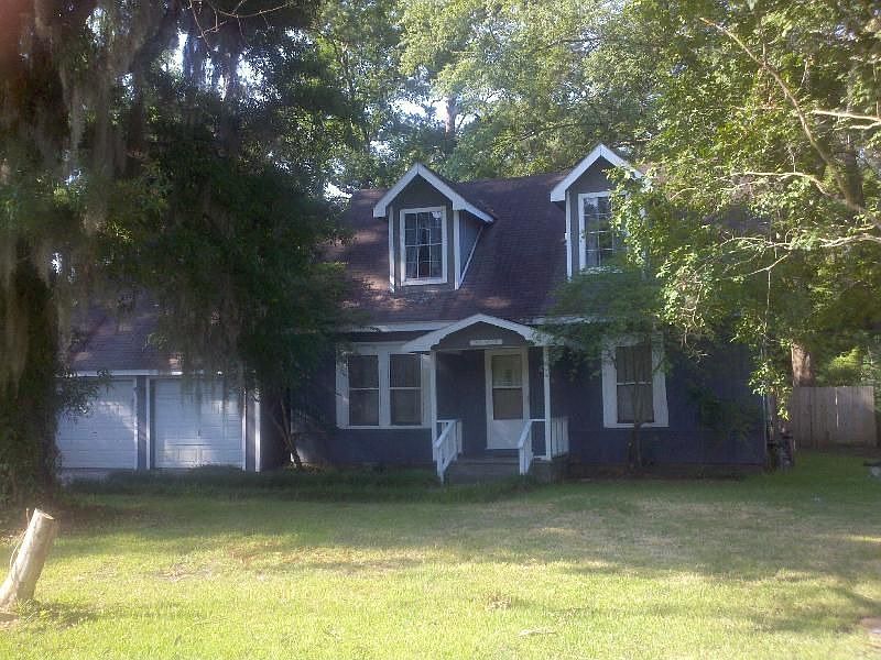 2nd image of 117 W Whatley St