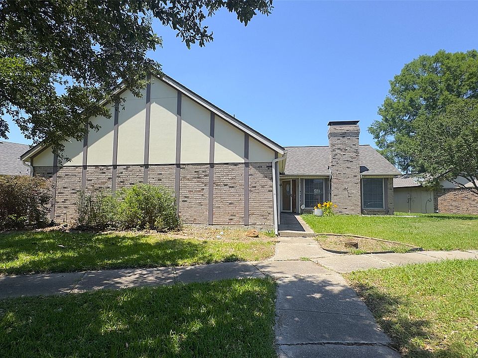 1st image of 5426 Barcelona Dr
