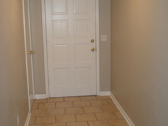 4th image of 4521 Cindy Ln NW