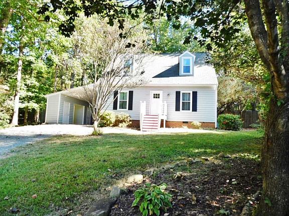 4th image of 2400 Charles Tew Ct