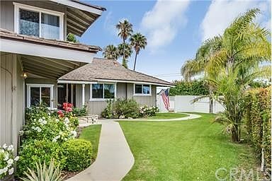 3rd image of 5704 Sunmist Dr