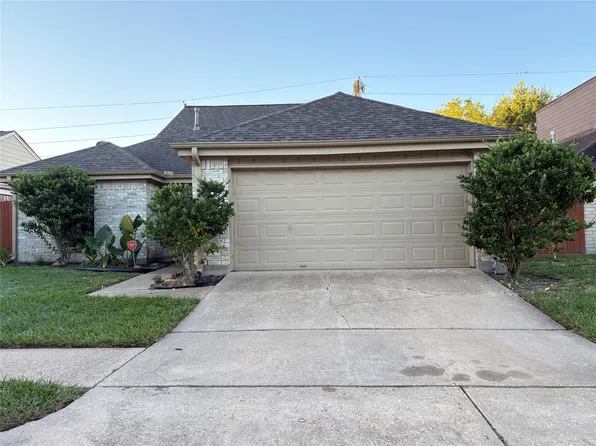 11907 S Fairhollow Ln, Houston, TX 77043